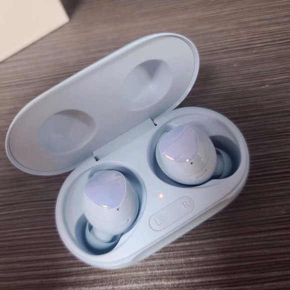 Samsung Other - Samsung's new blue headphones